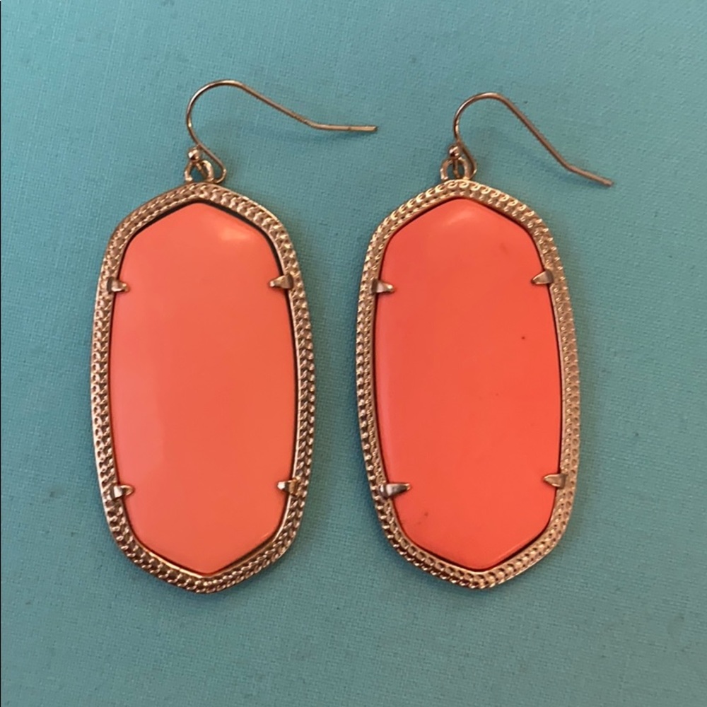 Kendra Scott Danielle Earrings Coral